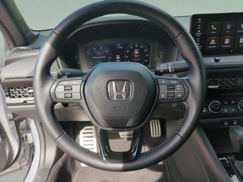 Used 2024 Honda Accord Sport image 11