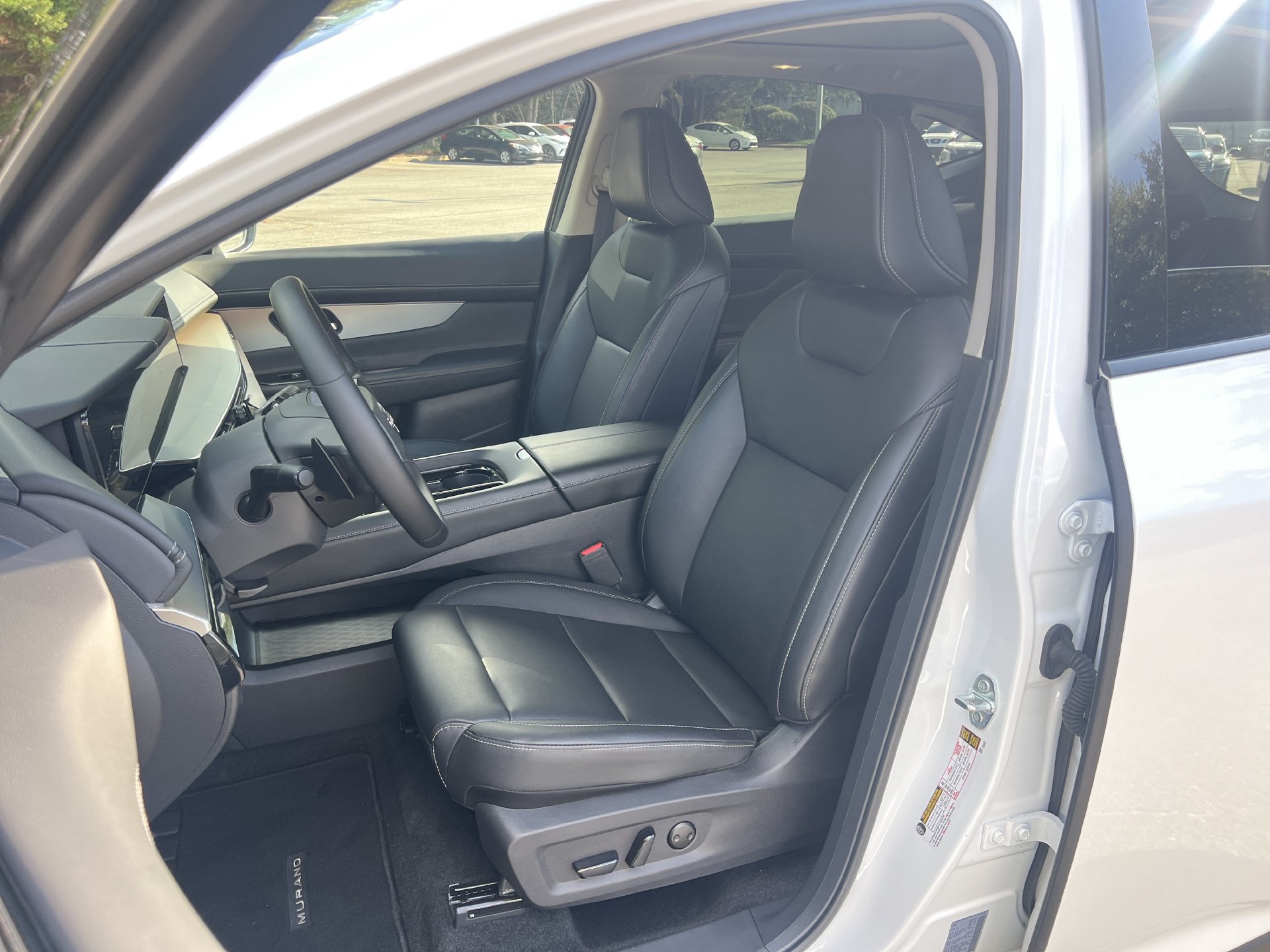 Used 2025 Nissan Murano SL AWD/4WD image 17