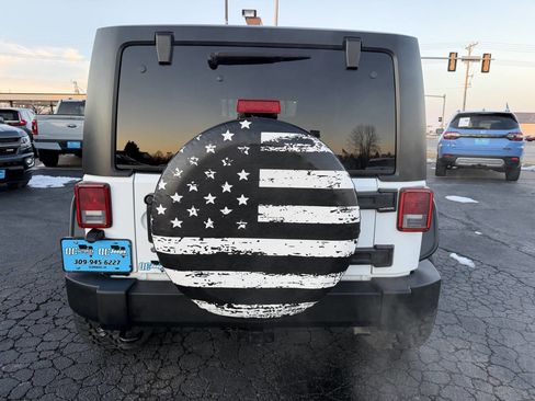 Used 2016 Jeep Wrangler Sport image 6