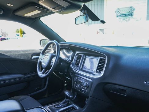 Used 2021 Dodge Charger SXT w/ Blacktop Package image 10