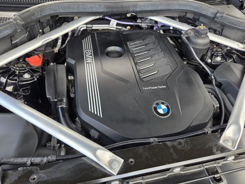 Used 2021 BMW X5 xDrive40i w/ Convenience Package AWD/4WD image 18