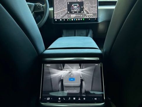 Used 2024 Tesla Model X AWD/4WD image 26