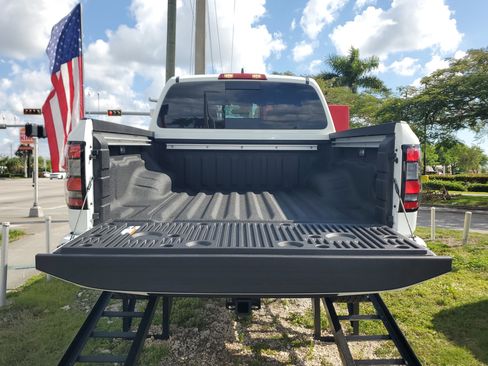 New 2026 Nissan Frontier Pro-X image 9