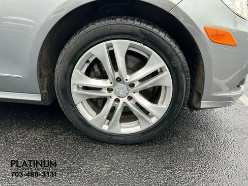 Used 2010 Mercedes-Benz E 350 4MATIC Sedan image 20