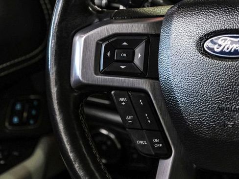 Used 2021 Ford Expedition Platinum image 16