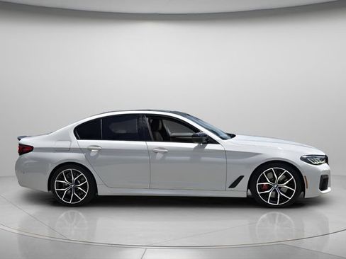 Used 2022 BMW M550i xDrive w/ Executive Package AWD/4WD image 5