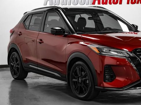 Used 2024 Nissan Kicks SR FWD image 5