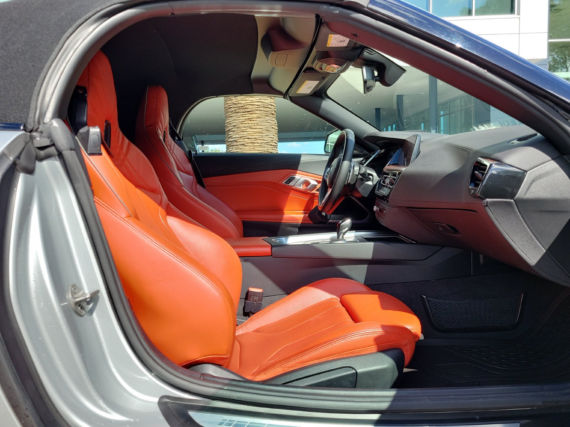 Used 2022 BMW Z4 sDrive30i w/ M Sport Package RWD image 4