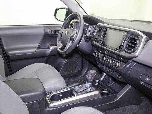 Used 2023 Toyota Tacoma SR5 AWD/4WD image 19