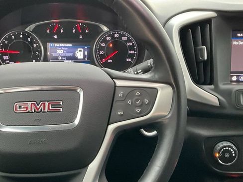 Used 2021 GMC Terrain SLE FWD image 17