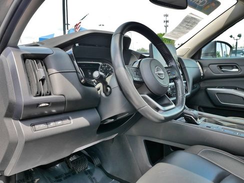 Used 2022 Nissan Pathfinder SL w/ SL Premium Package FWD image 24
