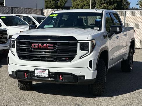 Used 2025 GMC Sierra 1500 AT4 AWD/4WD image 8