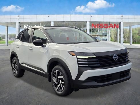 New 2026 Nissan Kicks SV w/ SV Premium Package FWD image 6