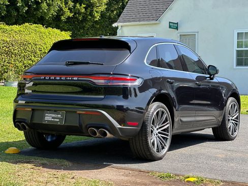 Certified 2023 Porsche Macan S AWD/4WD image 8