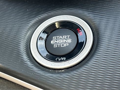 Certified 2023 Jeep Grand Cherokee L Laredo image 20