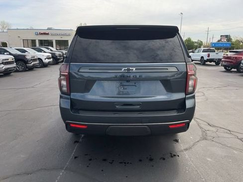 Used 2021 Chevrolet Tahoe Z71 w/ Z71 Off-Road Package AWD/4WD image 7