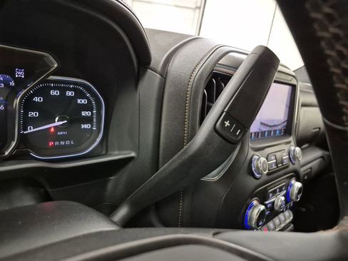 Used 2023 GMC Sierra 2500 AT4 w/ AT4 Preferred Package image 16