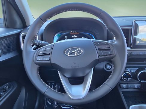 New 2025 Hyundai Venue SEL image 27