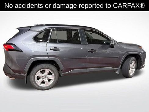 Used 2021 Toyota RAV4 XLE w/ Carpet Mat Package (TMS) AWD/4WD image 3