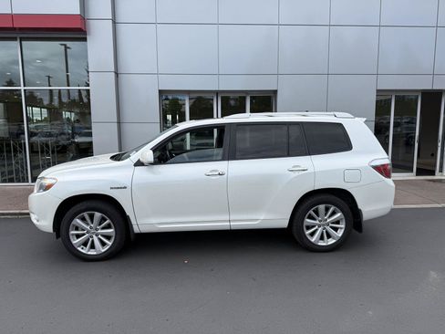 Used 2008 Toyota Highlander Limited AWD/4WD image 2