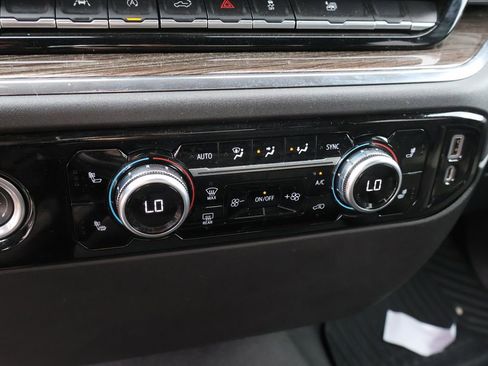 Used 2023 GMC Sierra 1500 Elevation image 29