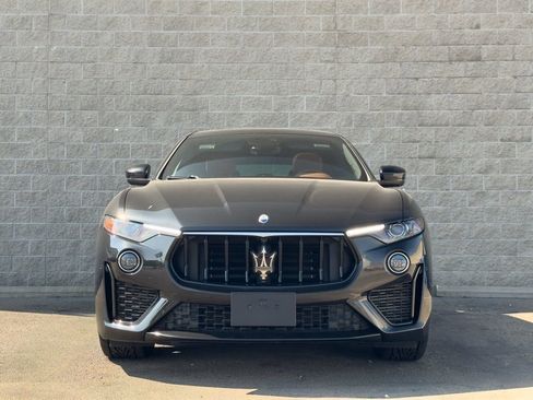 Certified 2022 Maserati Levante Modena image 26