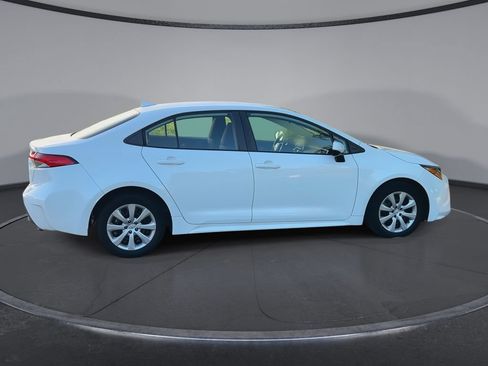 Used 2023 Toyota Corolla LE FWD image 9