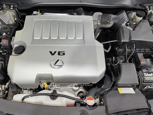 Used 2016 Lexus ES 350 Sedan w/ Luxury Package w/Wood Trim image 30