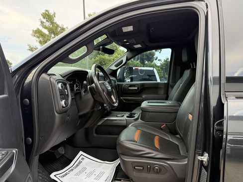 Used 2020 GMC Sierra 2500 AT4 w/ AT4 Premium Package AWD/4WD image 7
