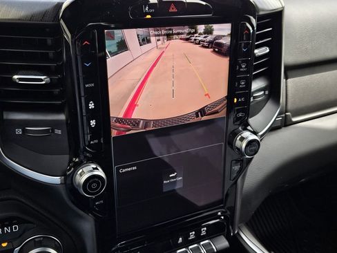 New 2026 RAM 1500 4x4 Crew Cab image 17