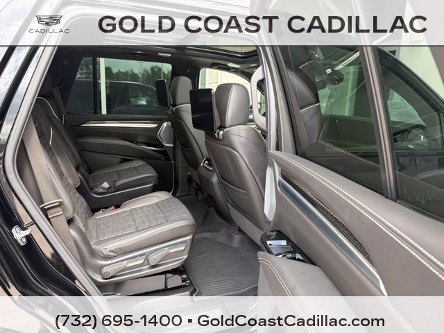 Certified 2026 Cadillac Escalade V w/ LPO, ONYX Package AWD/4WD image 10