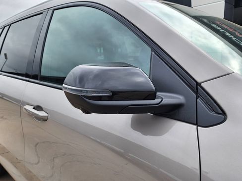 New 2026 GMC Acadia AT4 w/ Luxury Package AWD/4WD image 11