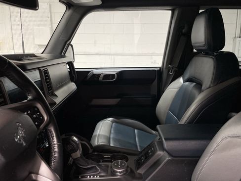 Used 2023 Ford Bronco Outer Banks AWD/4WD image 12