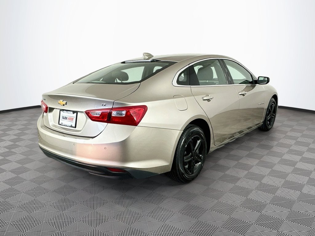 Used 2024 Chevrolet Malibu LT FWD image 11