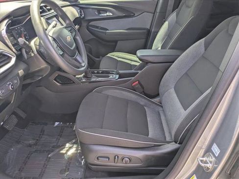 Used 2023 Chevrolet TrailBlazer LT FWD image 15