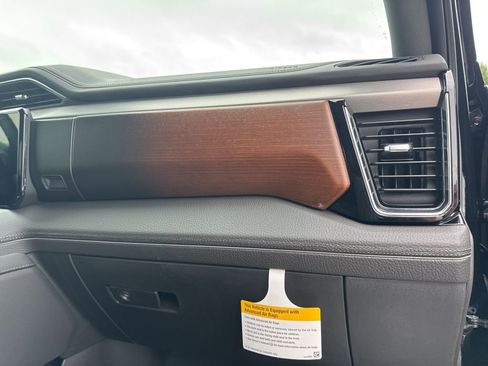 New 2025 GMC Sierra 2500 Denali w/ Denali Reserve Package image 26