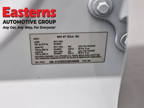 Used 2021 Tesla Model Y Long Range AWD/4WD image 30