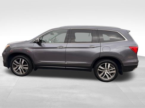 Used 2016 Honda Pilot Touring image 10
