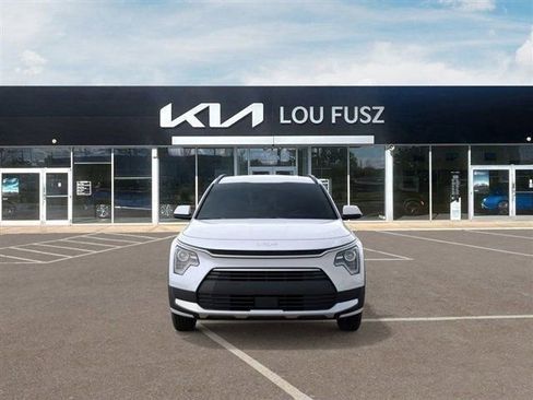 New 2026 Kia Niro EX image 2