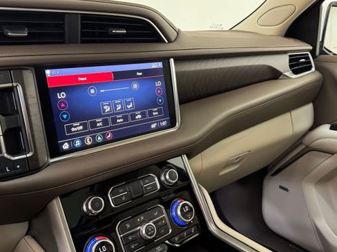 Used 2021 GMC Yukon Denali image 34