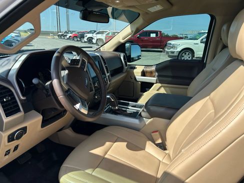 Used 2020 Ford F150 Lariat RWD image 13