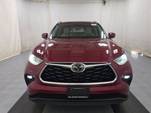 Used 2020 Toyota Highlander Limited AWD/4WD image 2