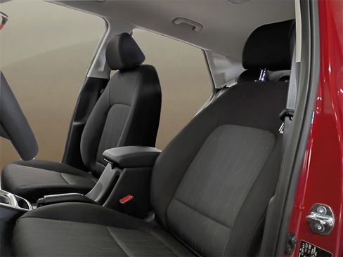 New 2026 Hyundai Venue SE image 17