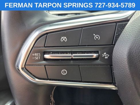Certified 2025 Chevrolet Traverse LT FWD image 32