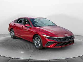 Used 2024 Hyundai Elantra SEL FWD video 1