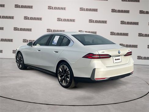 Certified 2025 BMW 530i xDrive w/ Premium Package image 3