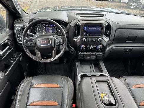 Used 2020 GMC Sierra 1500 AT4 w/ AT4 Premium Package AWD/4WD image 12