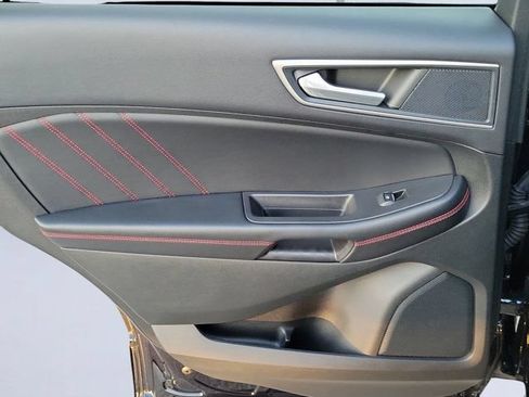 Used 2022 Ford Edge ST-Line AWD/4WD image 9