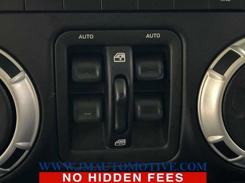 Used 2013 Jeep Wrangler Unlimited Sahara w/ Dual Top Group AWD/4WD image 31