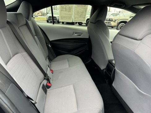 Used 2021 Toyota Corolla SE image 32
